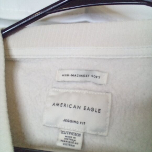 American Eagle Sweatshirt Women XS Jegging Fit Oversized Zebra Stripe Gray White - Picture 9 of 13